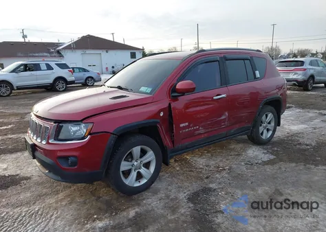 2016 Jeep Compass Latitude z USA, uszkodzony, nr VIN 1C4NJDEBXGD719019